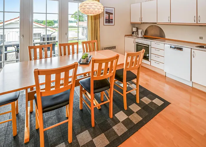 Marina Fiskenaes Holiday home *